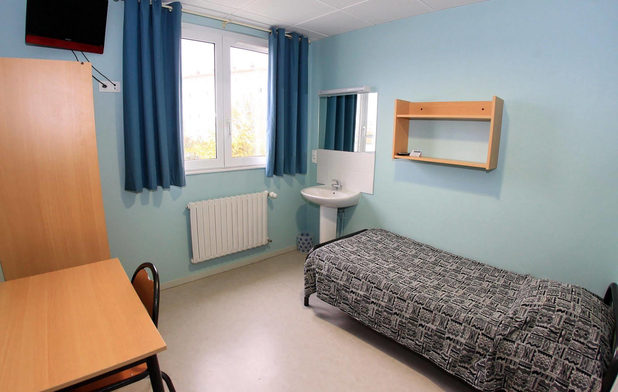 Ethic Etapes Cis De Besancon Lejlighedshotel Eksteriør billede