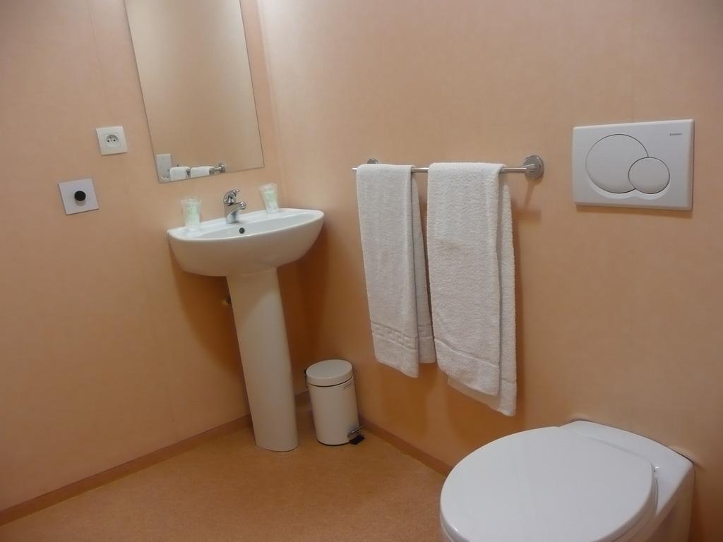 Ethic Etapes Cis De Besancon Lejlighedshotel Værelse billede